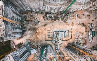 RAPORT |  Strategie budowy banków ziemi